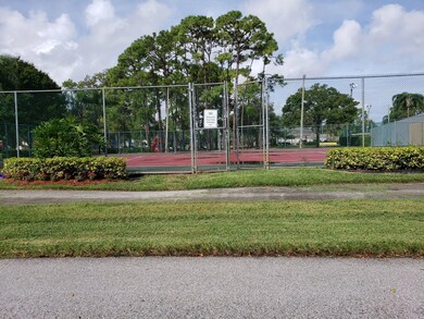 1428 Dandelion Ln, West Palm Beach, FL 33415 - photo 4