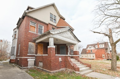 261 Chandler St, Detroit, MI 48202 - photo 2