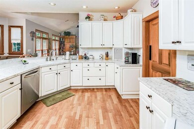 51709 Clubhouse Ct, South Bend, IN 46628 - photo 7