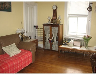 14 Maple Ave, Newton, MA 02458 - photo 5