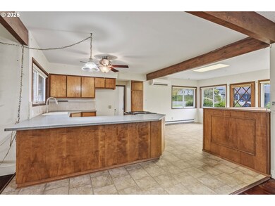 690 N 3rd Place, Kalama, WA 98625 - photo 6