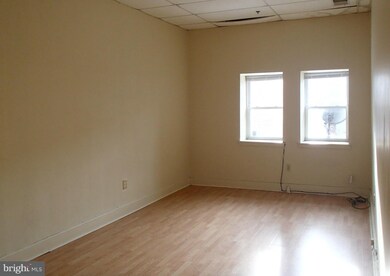 1912 Madison Ave unit 101, Baltimore, MD 21217 - photo 3