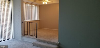 2005 Coleridge Dr unit 301, Silver Spring, MD 20902 - photo 4