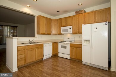 1427 Pangbourne Way, Hanover, MD 21076 - photo 5