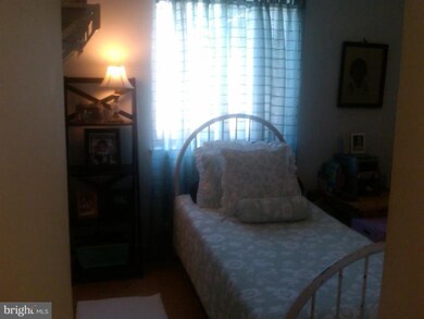 7919 Casa Grande Place unit 122B, Alexandria, VA 22309 - photo 2