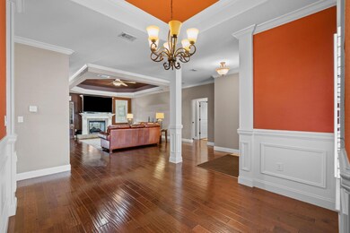 Formal Dining