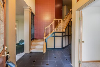 Entry/Foyer