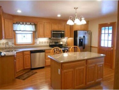 3 Pleasant St, Rockland, MA 02370 - photo 5