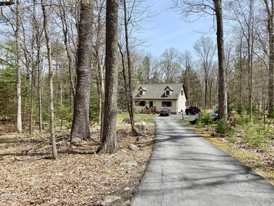 106 Edwards Ct, Matamoras, PA 18336 - photo 2