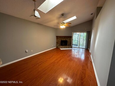 2452 Townsquare Dr, Jacksonville, FL 32216 - photo 7