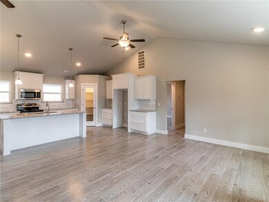 12 Hudson Ln, Bella Vista, AR 72715 - photo 7