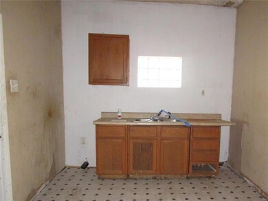 4630 Farlin Ave, Saint Louis, MO 63115 - photo 3