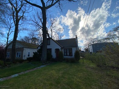 208 Woodcrest Rd, Oakhurst, NJ 07755 - photo 2