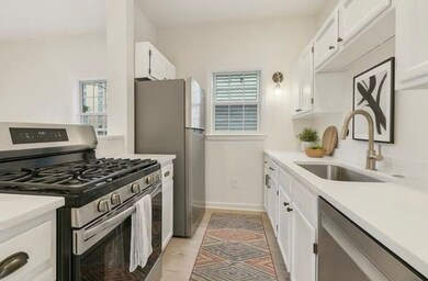 39 Middle St unit 1, Boston, MA 02127 - photo 4