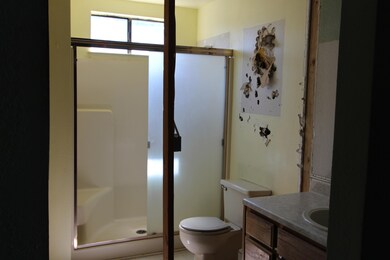bathroom 011