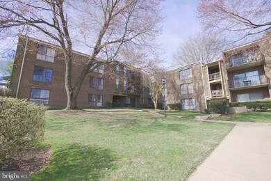 17802 Buehler Rd unit 137, Olney, MD 20832 - photo 2