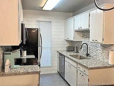 2801 S Juniper Ave unit 232, Broken Arrow, OK 74012 - photo 7