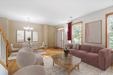 1076 Hillvale Ave N, Oakdale, MN 55128 - photo 3