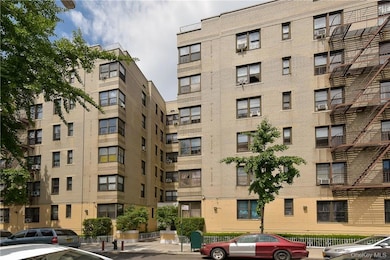 2685 Creston Ave unit 1K, Bronx, NY 10468 - photo 6