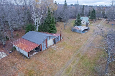 9657 N 5, Gladstone, MI 49837 - photo 4