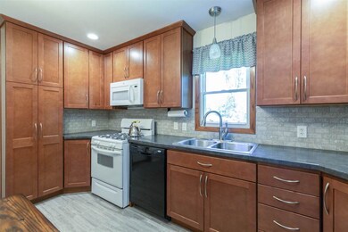 1716 Grand Blvd, Cedar Falls, IA 50613 - photo 6