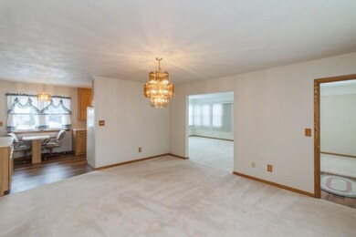 2535 Hull Ave, Des Moines, IA 50317 - photo 6