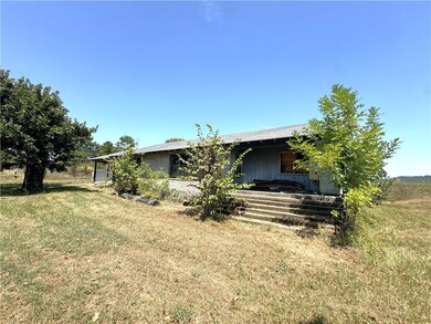 308 Highland Rd, Roland, OK 74954 - photo 3