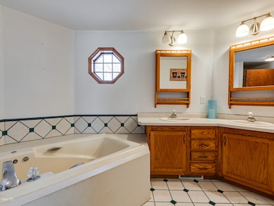 22105 Anthony Rd, Marengo, IL 60152 - photo 6