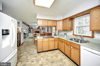 141 Jefferson Ave, Locust Grove, VA 22508 - photo 7