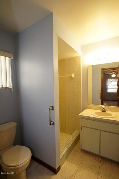 Spring Cir 2206 - Master Bath (Medium)
