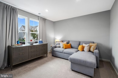 54 Coolidge Ave, Ranson, WV 25438 - photo 6