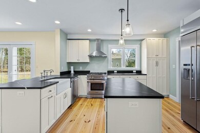 34 Crocker Ave, Franklin, MA 02038 - photo 2