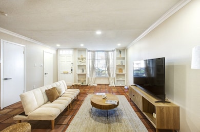 6405 Ella Lee Ln, Houston, TX 77057 - photo 3