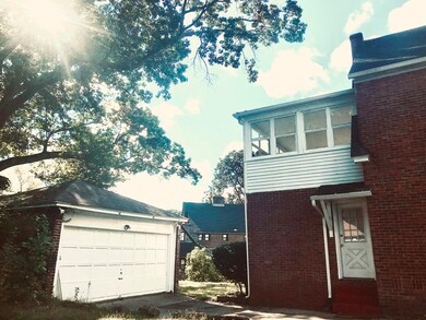 255 Norfolk St, Springfield, MA 01109 - photo 4