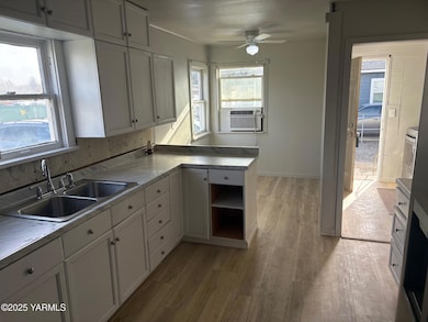 1906 Corpman Ln, Yakima, WA 98903 - photo 7