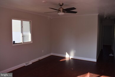 821 Clovis Ave, Capitol Heights, MD 20743 - photo 7