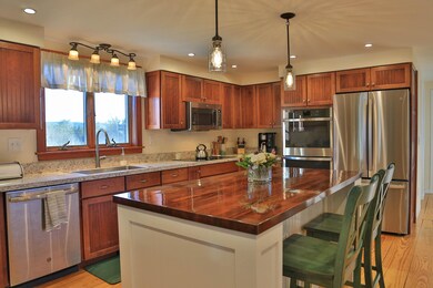 813 Hilltop Rd, Littleton, NH 03561 - photo 7