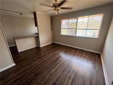 3304 Red River St unit 204, Austin, TX 78705 - photo 2