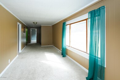 1044 Marsh Rd-405