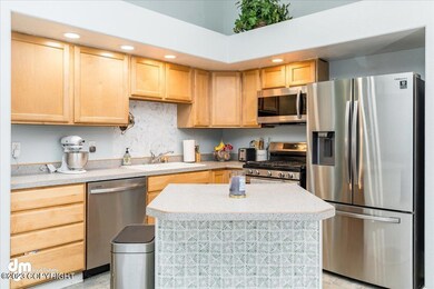 07-Kitchen_ELI00307-Edit