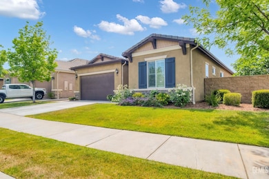 9903 Francois Ln, Bakersfield, CA 93306 - photo 6