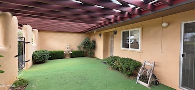 302 North Sage Street