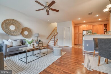 8742 Bright Meadow Ct, Odenton, MD 21113 - photo 2