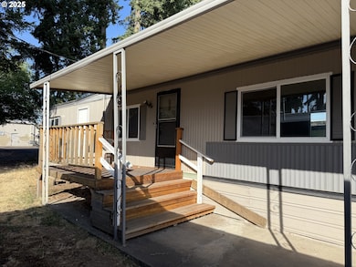 205 S 54th St, Springfield, OR 97478 - photo 2