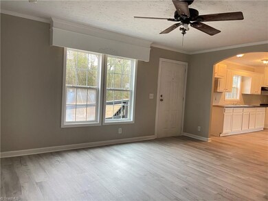 6581 Crestline Rd, Laurinburg, NC 28352 - photo 3