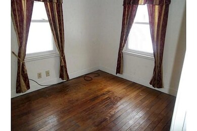 533 W 9th St N, Newton, IA 50208 - photo 7