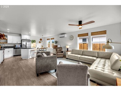 502 Cardinal Ave, Winlock, WA 98596 - photo 5