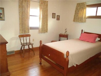 1210 Virginia Ave, Midland, PA 15059 - photo 3