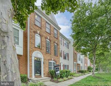 42792 Smallwood Terrace, Chantilly, VA 20152 - photo 2