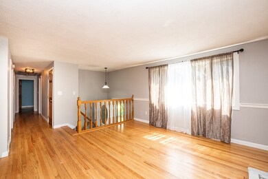 18 Cornish St, Carver, MA 02330 - photo 5